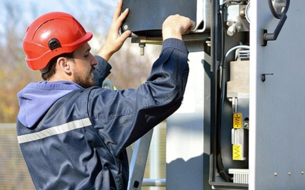 Professional Outdoor Workwear
