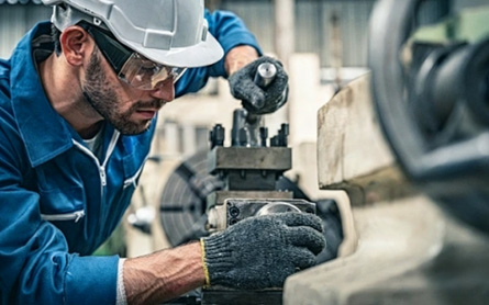 Automotive & High-End Manufacturing