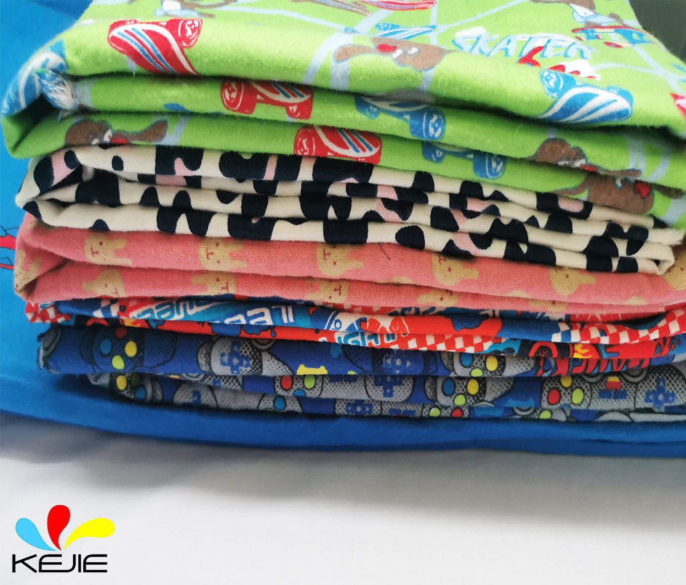 Wholesale 100% Cotton Double-side Brushed Flannel fabric for Children's Pajamas