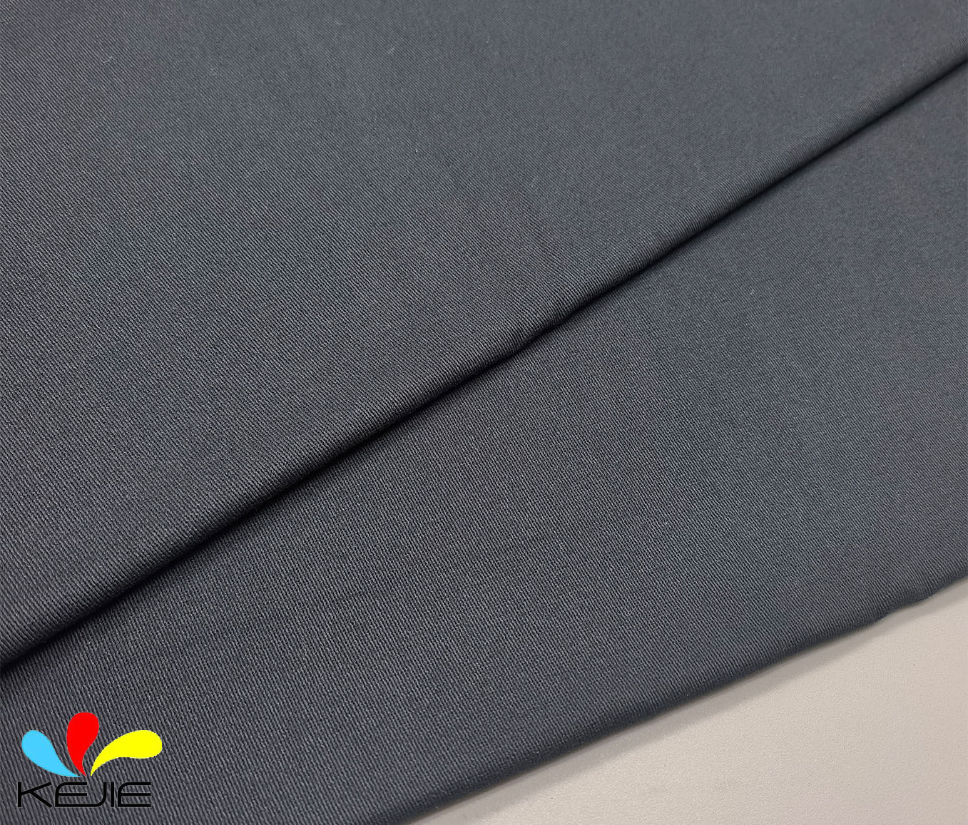 Wholesale Woven 98% Cotton 2% Spandex Peached Stretch Twill Fabric Elastane Cotton for Men's Trousers