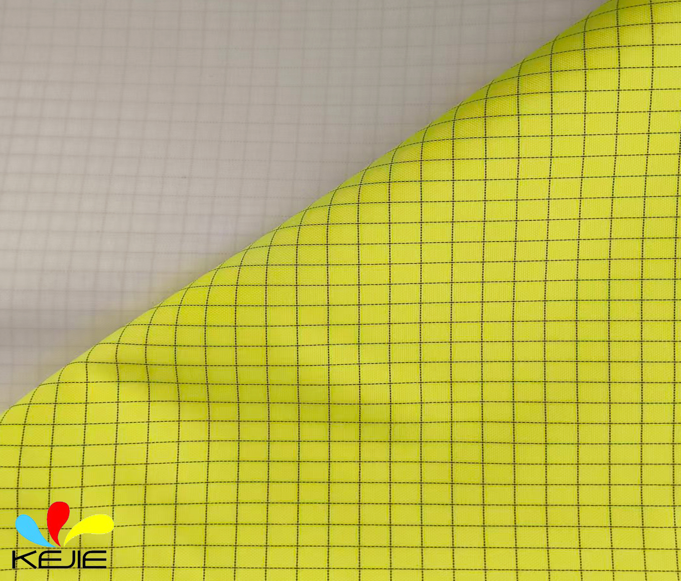 Woven FR Coated 98% Polyester 2% Conductive Fiber 250gsm For Safety Uniform